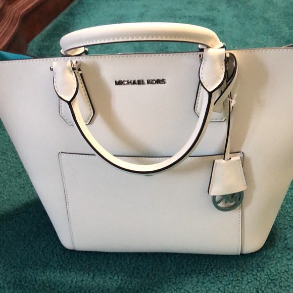 Snow white Michael Kors - Picture 2 of 7